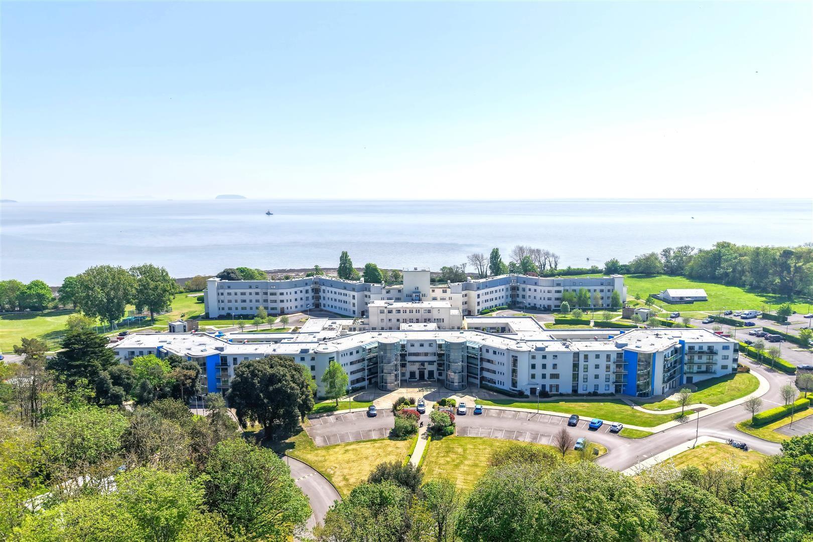 216 Headlands, Hayes Point, Sully, CF64 5QH